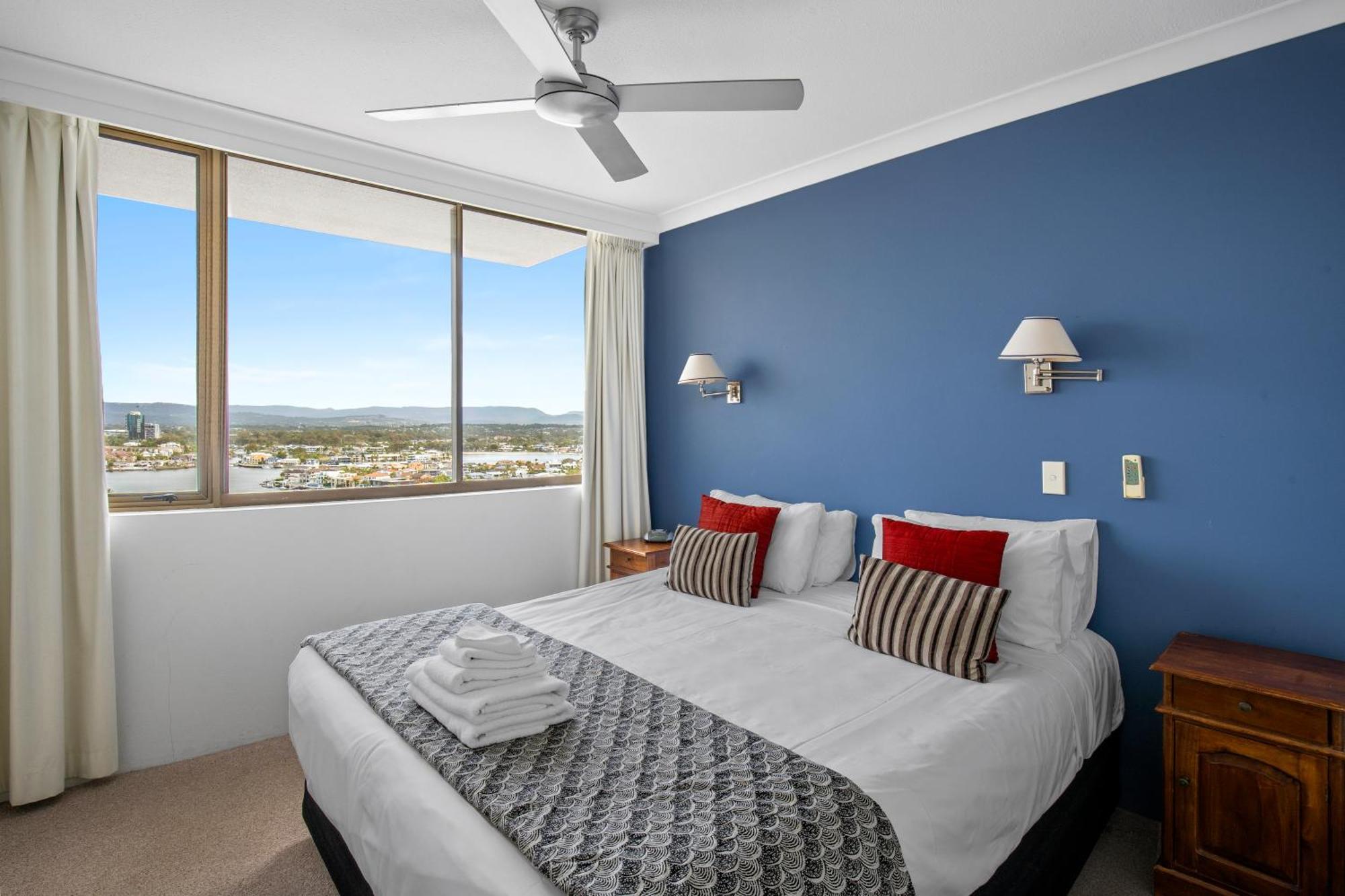 Capricorn One Beachside Holiday Apartments - Official Gold Coast Eksteriør bilde