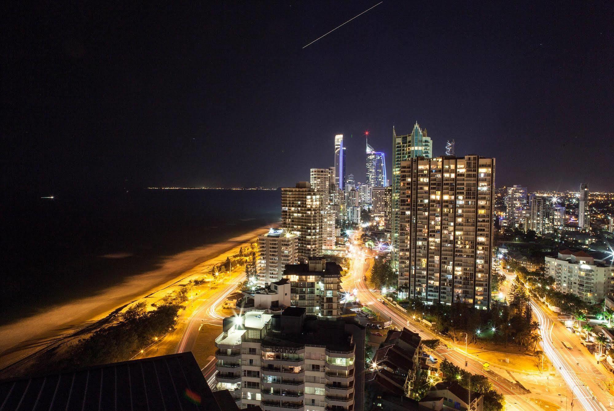 Capricorn One Beachside Holiday Apartments - Official Gold Coast Eksteriør bilde