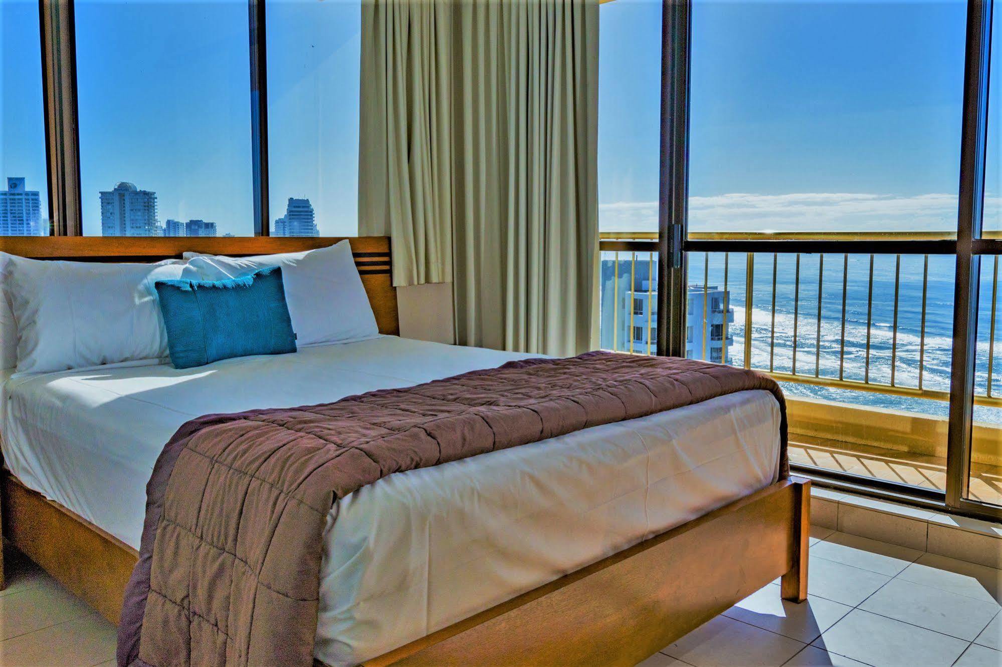 Capricorn One Beachside Holiday Apartments - Official Gold Coast Eksteriør bilde