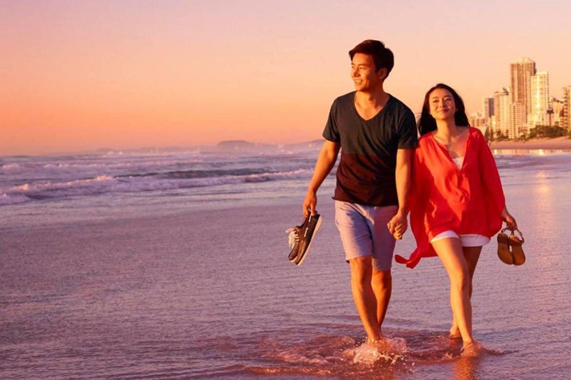 Capricorn One Beachside Holiday Apartments - Official Gold Coast Eksteriør bilde