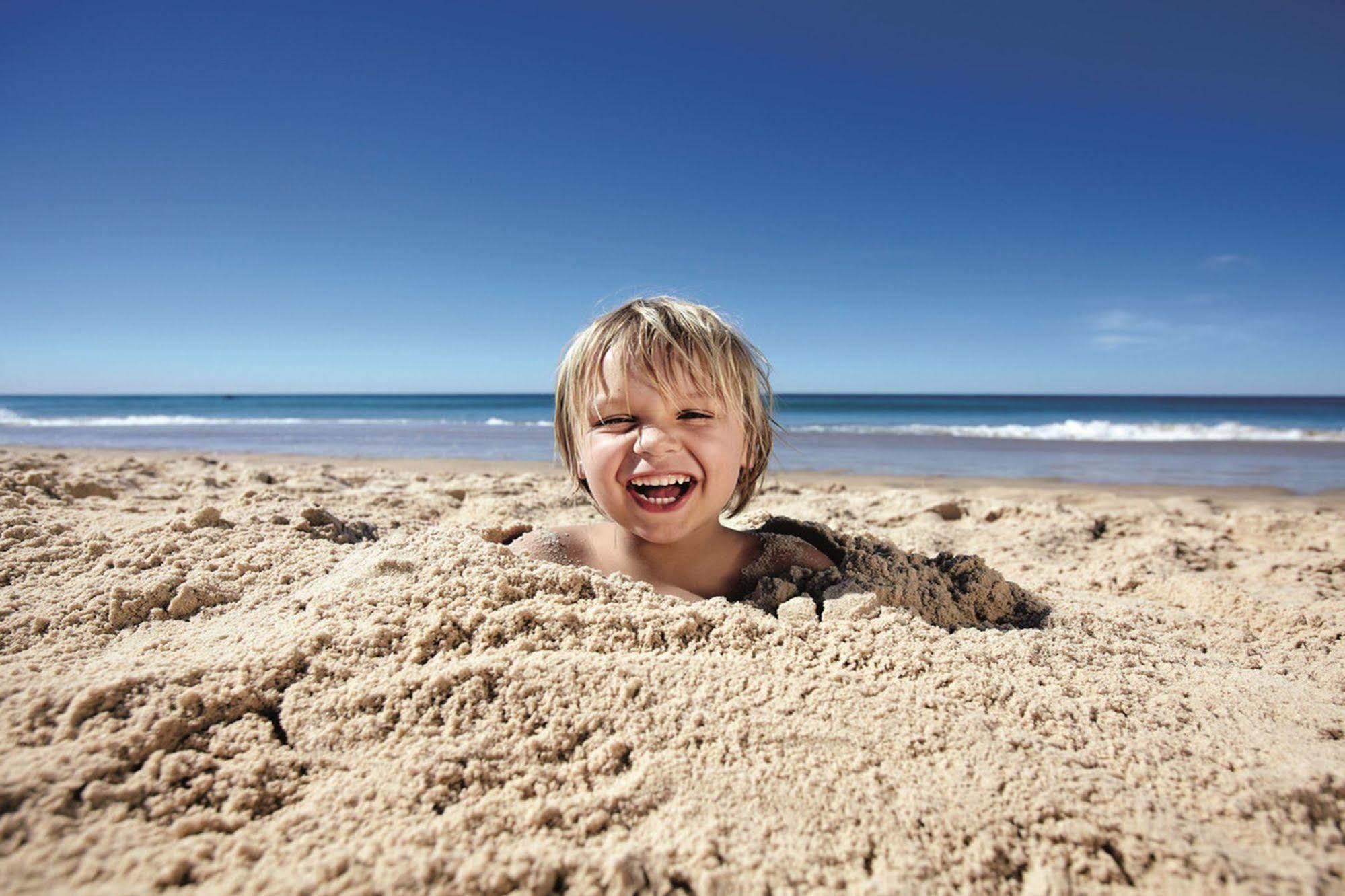 Capricorn One Beachside Holiday Apartments - Official Gold Coast Eksteriør bilde