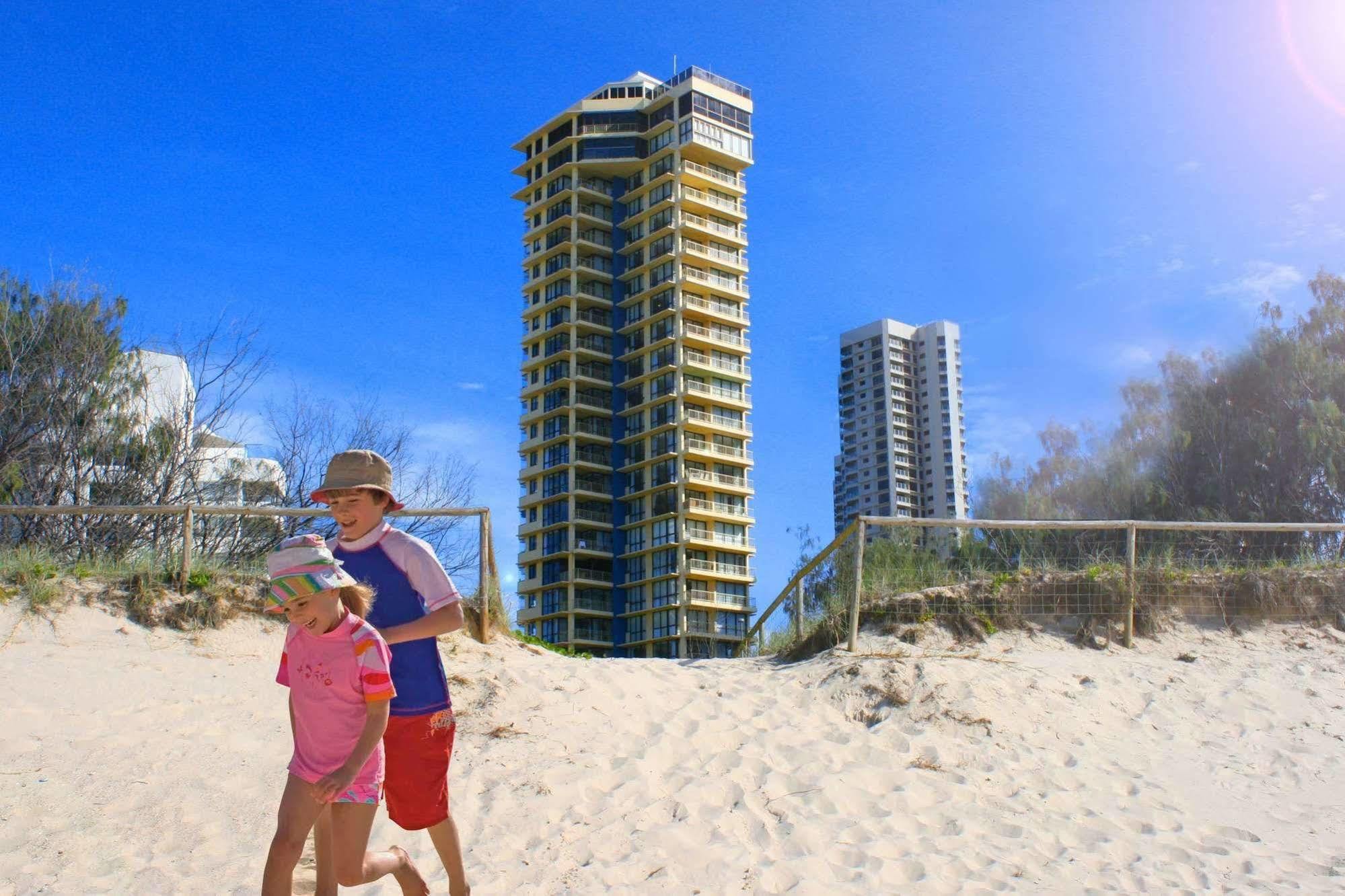Capricorn One Beachside Holiday Apartments - Official Gold Coast Eksteriør bilde