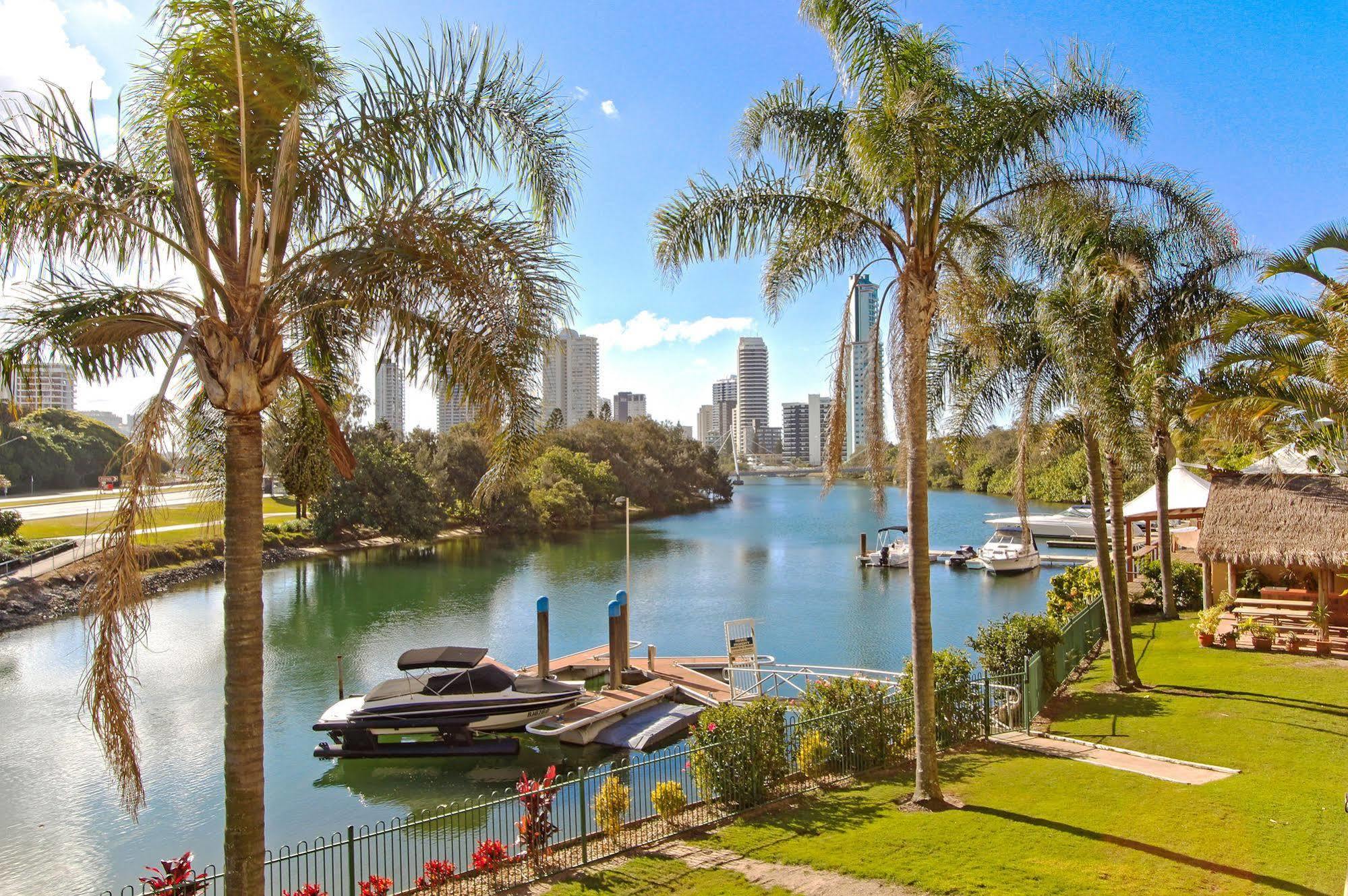 Capricorn One Beachside Holiday Apartments - Official Gold Coast Eksteriør bilde